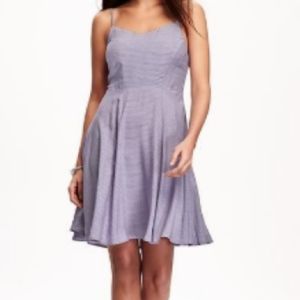 Used Old Navy white and purple dress, size L.